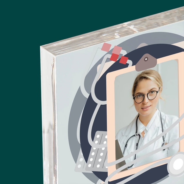 Fotografia A Podpis: Lekár S Veľkým Srdcom - Akrylový Blok (Vertikálne)