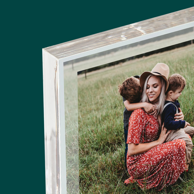 Fotografia A Podpis: Ľúbime Ťa Mami - Akrylový Blok (Vertikálne)