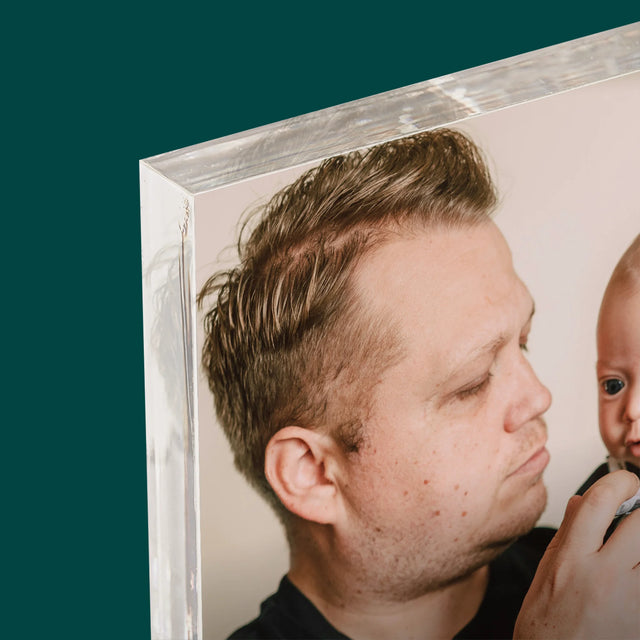 Fotografia A Podpis: Prvý Deň Otcov - Akrylový Blok (Vertikálne)