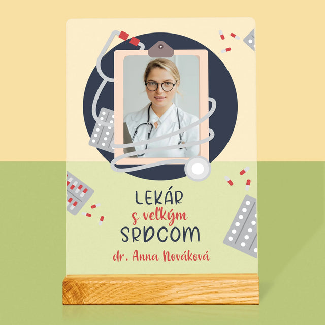 Fotografia A Podpis: Lekár S Veľkým Srdcom - Tlač Na Akrylové Sklo (Vertikálne)