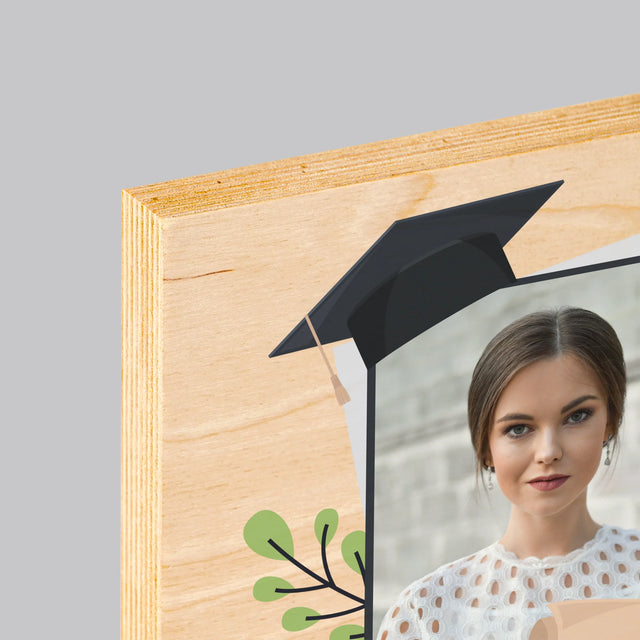 Fotografia A Podpis: Gratulácie Magisterka - Tlač Na Drevo (Vertikálne)