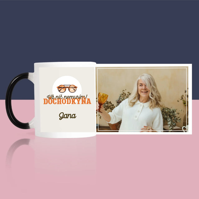 Fotografia A Podpis: Nič Nemusím! Dôchodkyňa - Hrnček