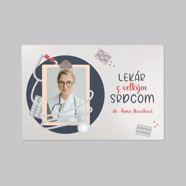 Fotografia A Podpis: Lekár S Veľkým Srdcom - Podložka Na Stôl