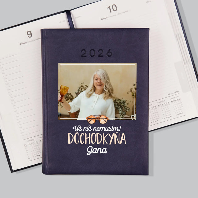 Fotografia A Podpis: Nič Nemusím! Dôchodkyňa - Knižný Kalendár