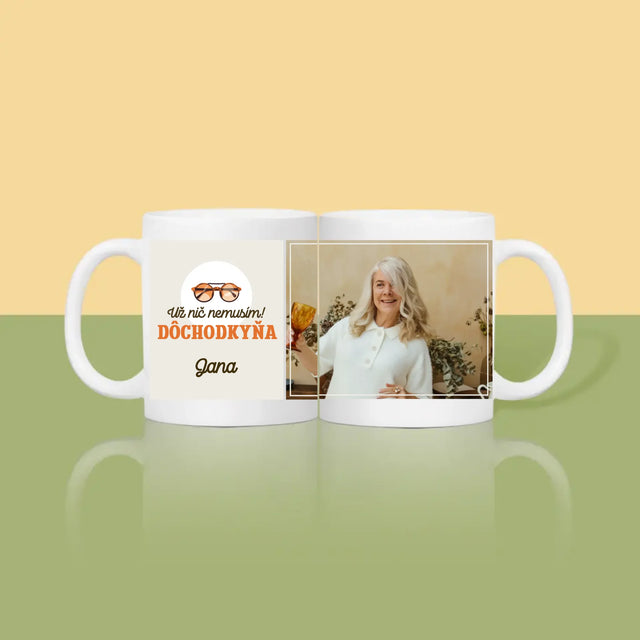 Fotografia A Podpis: Nič Nemusím! Dôchodkyňa - Hrnček