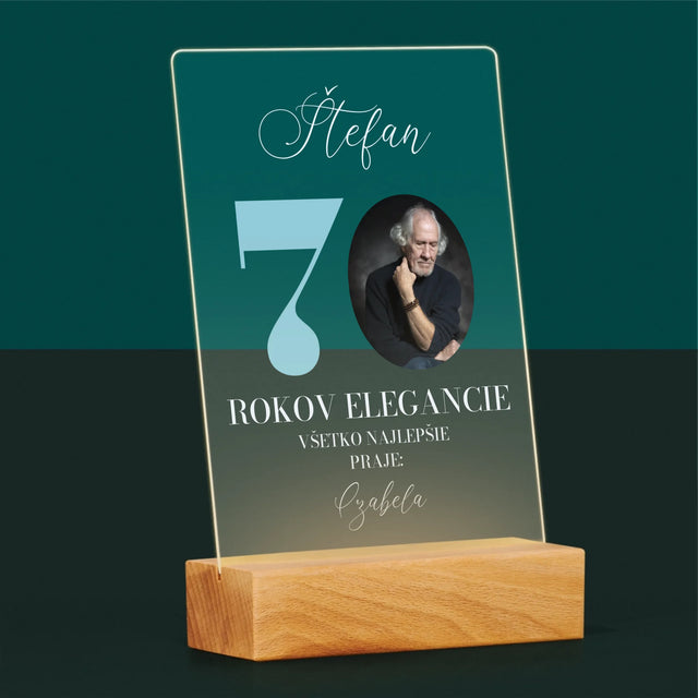 Fotografia A Podpis: 70 Rokov Elegancie - Tlač Na Akrylové Sklo