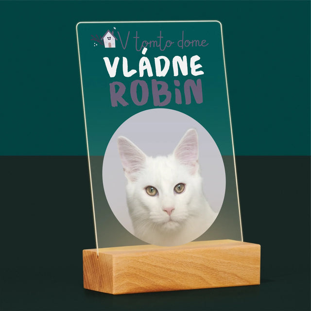 Fotografia A Podpis: V Tomto Dome Vládne Zviera - Tlač Na Akrylové Sklo
