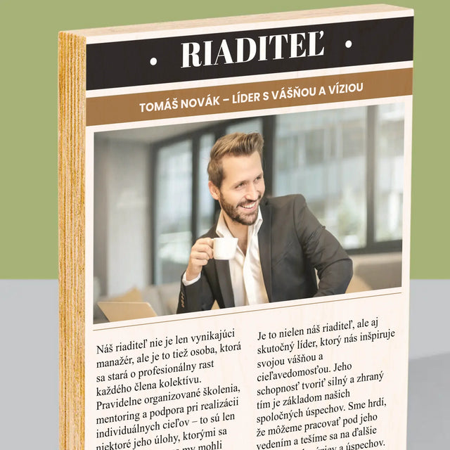 Obálka Časopisu: Riaditeľ - Tlač Na Drevo (Vertikálne)