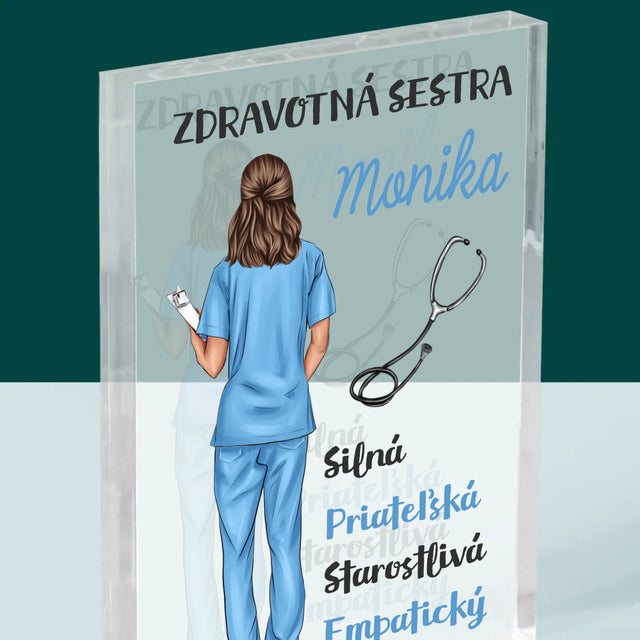 Tvorenie Postavy: Vlastnosti Zdravotnej Sestry - Akrylový Blok (Vertikálne)
