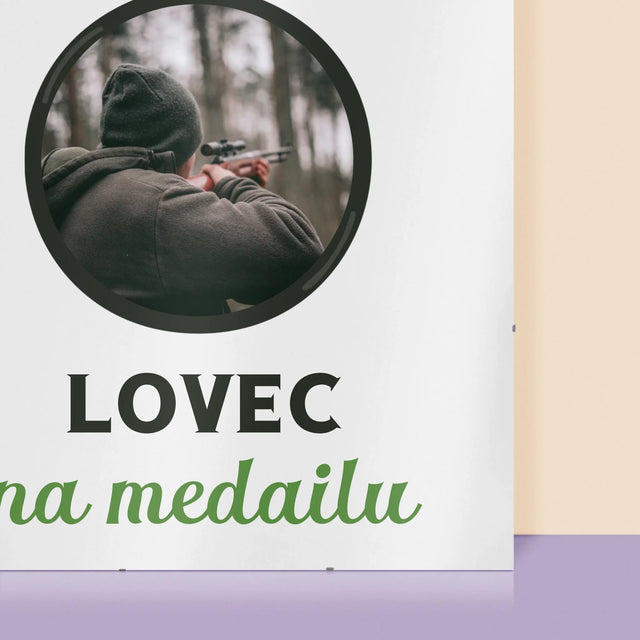 Fotografia A Podpis: Lovec Na Medailu - Plagát