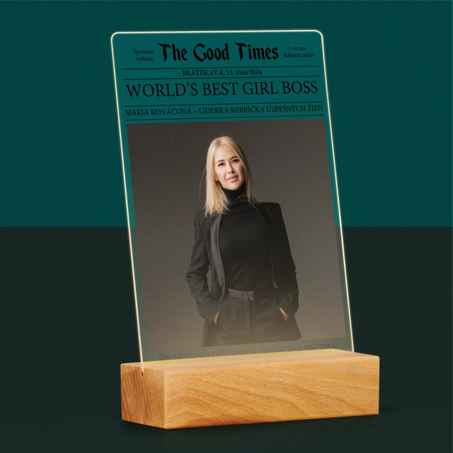Obálka Časopisu: World’S Best Girl Boss - Tlač Na Akrylové Sklo (Vertikálne)