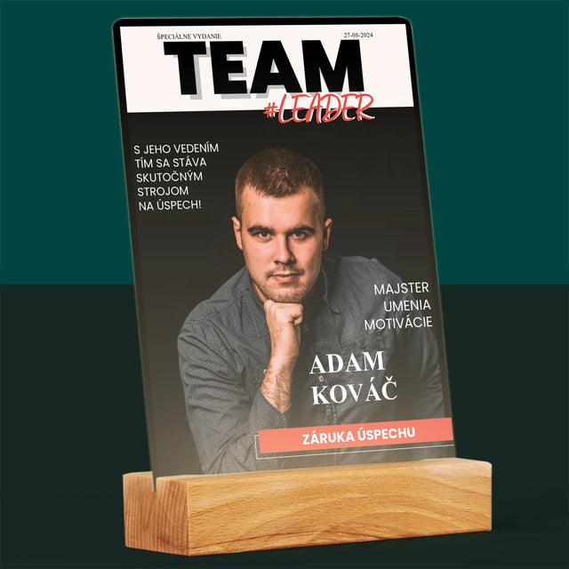 Obálka Časopisu: Team Leader - Tlač Na Akrylové Sklo 