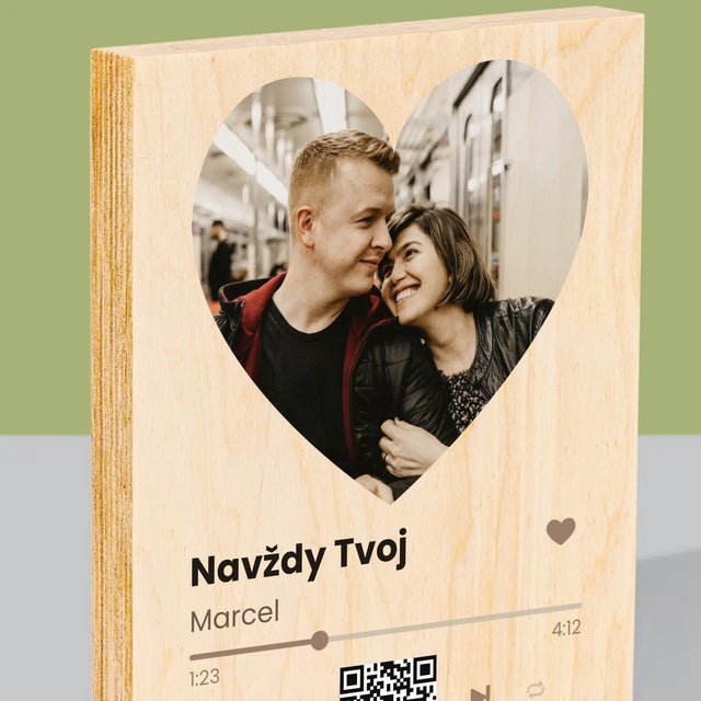 Fotografia A Podpis: Naša Pesnička Srdce Qr Kód - Tlač Na Drevo (Vertikálne)