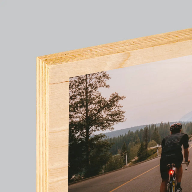 Fotografia A Podpis: Cyklista Definícia - Tlač Na Drevo (Vertikálne)