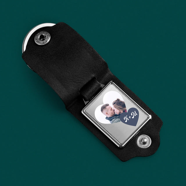 Fotokoláž: Iniciály Srdce - Kožená Kľúčenka S Fotografiou