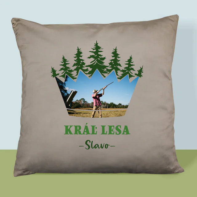 Tvar Z Fotografií: Kráľ Lesa - Vankúš 