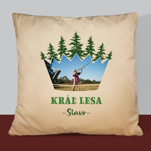 Tvar Z Fotografií: Kráľ Lesa - Vankúš 
