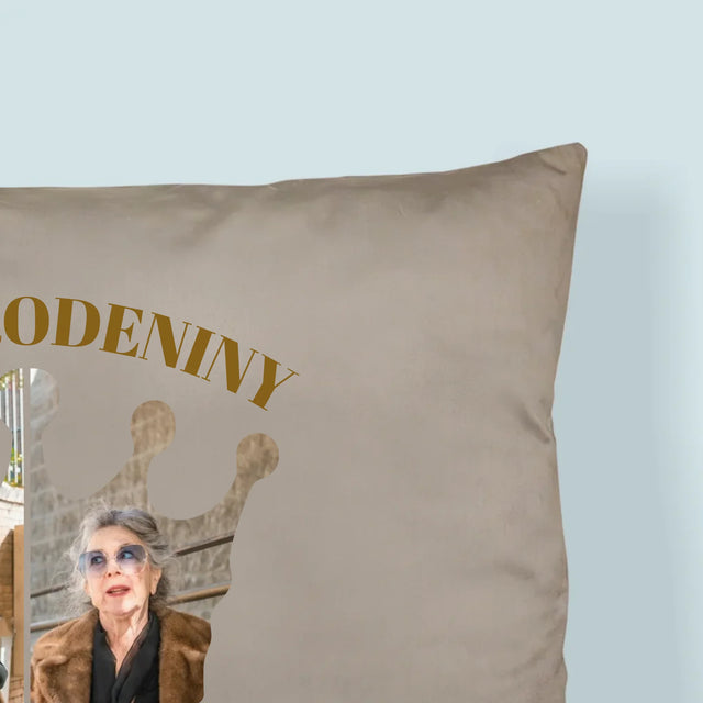 Tvar Z Fotografií: 70. Narodeniny Kráľovná - Vankúš 